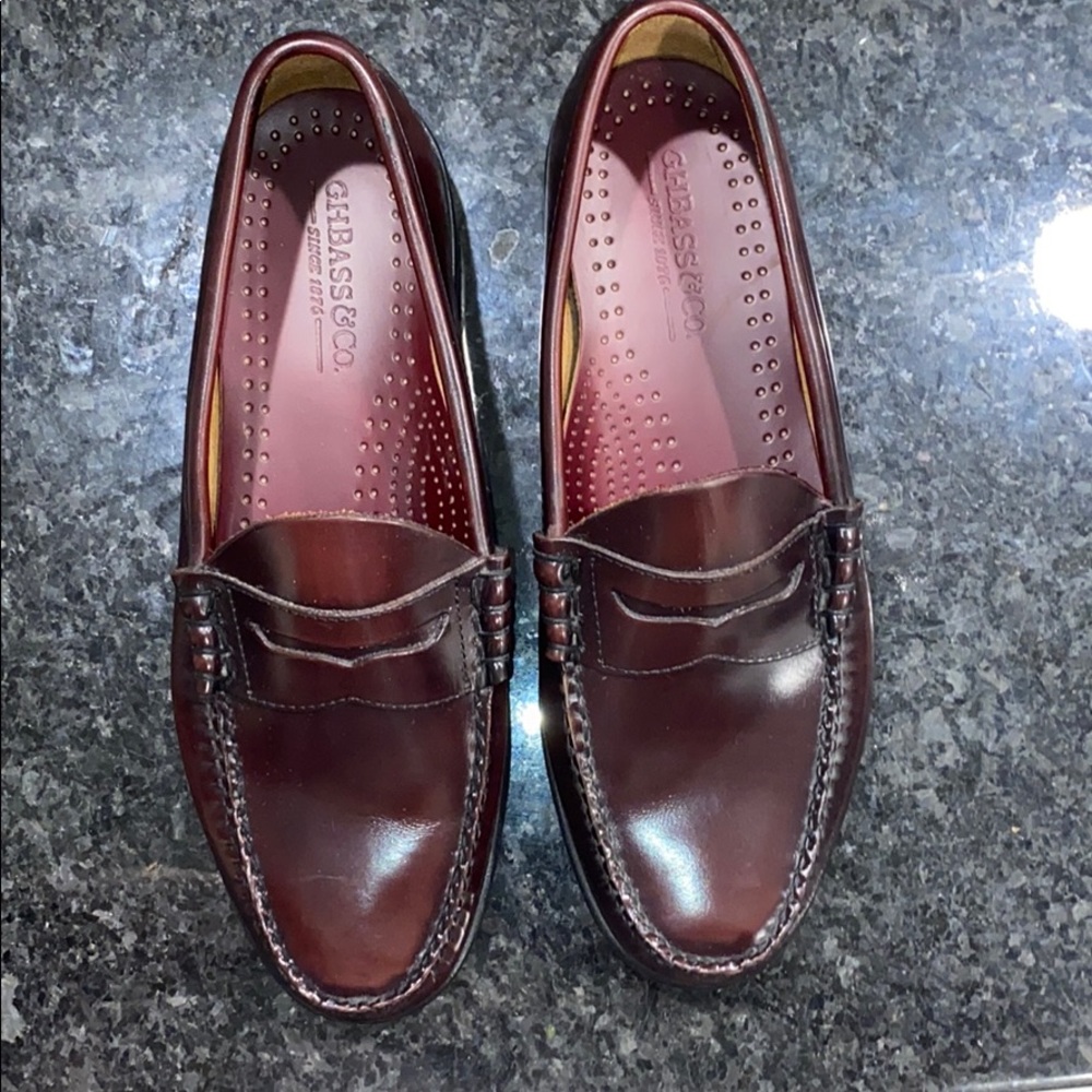 Men’s GH Bass & Co WEEjUNS brown loafers size 10